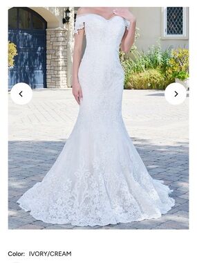 Ivory Lace Off-Shoulder Mermaid Wedding Dress